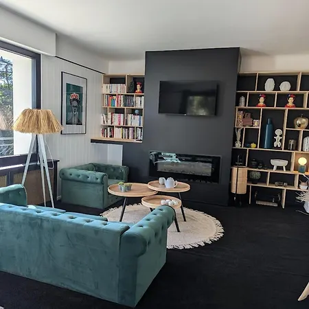 Moderne Et Elegante A Avec Grand Parc Arbore - Fr-1-589-809